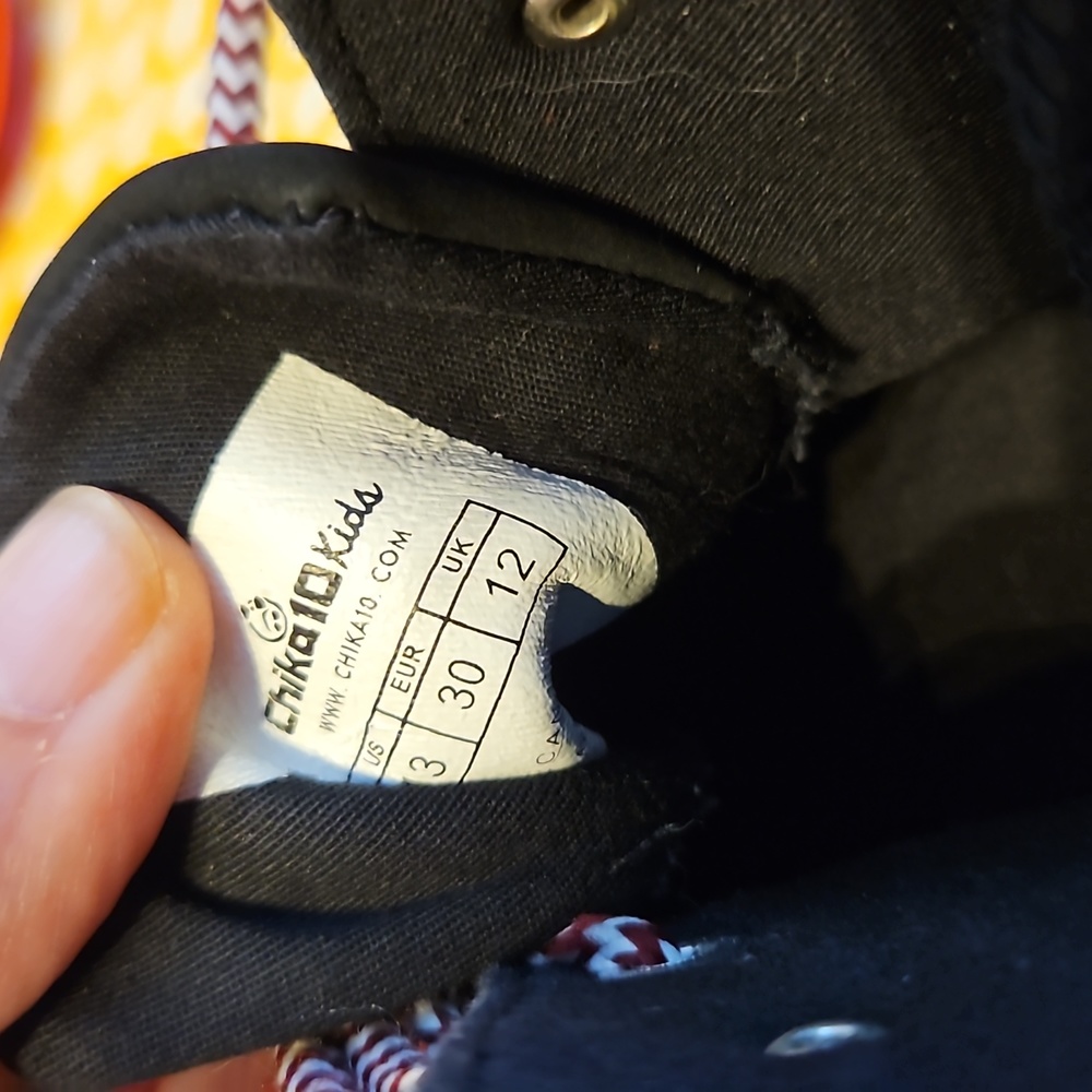 AS NEW size 12 canvas shoes Converse Style, in truly excellent 👌 used condition - Picture 12 of 13